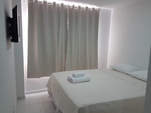 免费 WiFi、床单