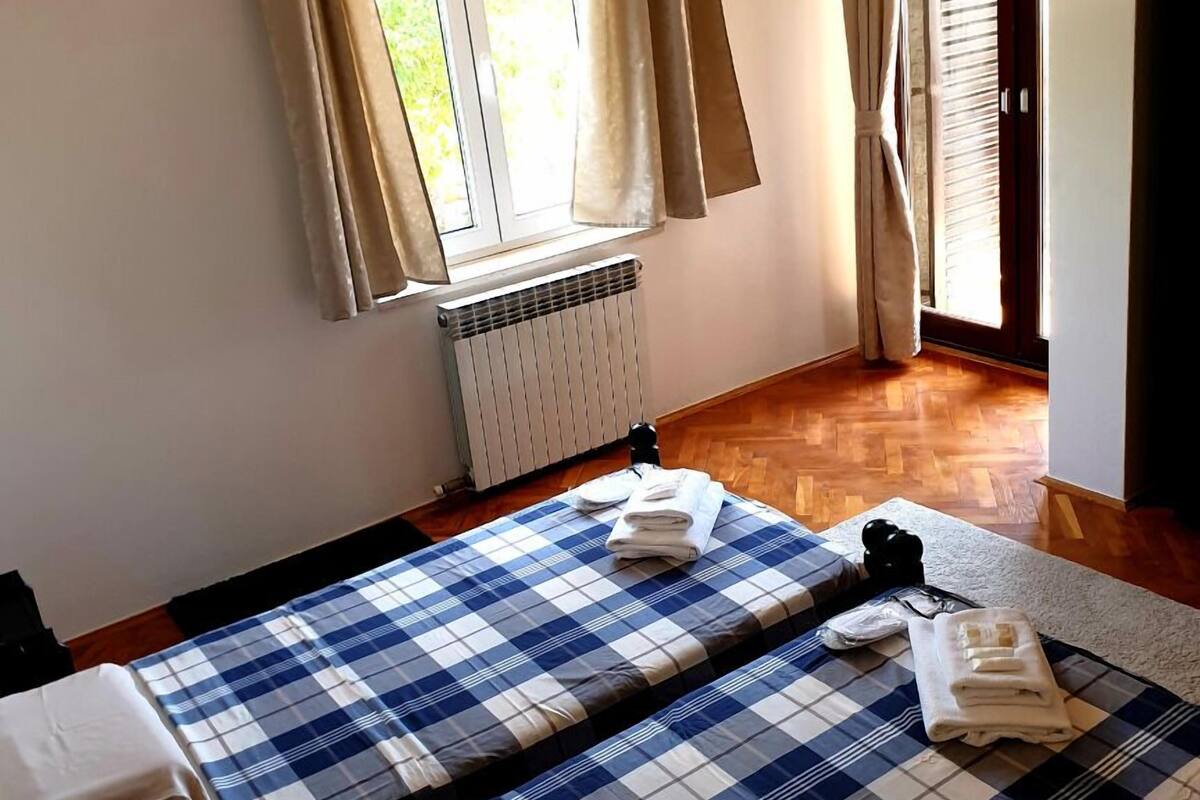 6 habitaciones y wifi gratis 