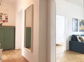 Apartment Top 6 (incl. EUR69 Cleaning, Towel + Linen Fee) | Individualmente decorados, individualmente mobiliados