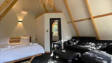 Deluxe Bungalow | Premium bedding, minibar, bed sheets, wheelchair access