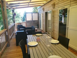 Cottage tiện nghi đơn giản, 2 phòng ngủ (Keywest) | Hiên