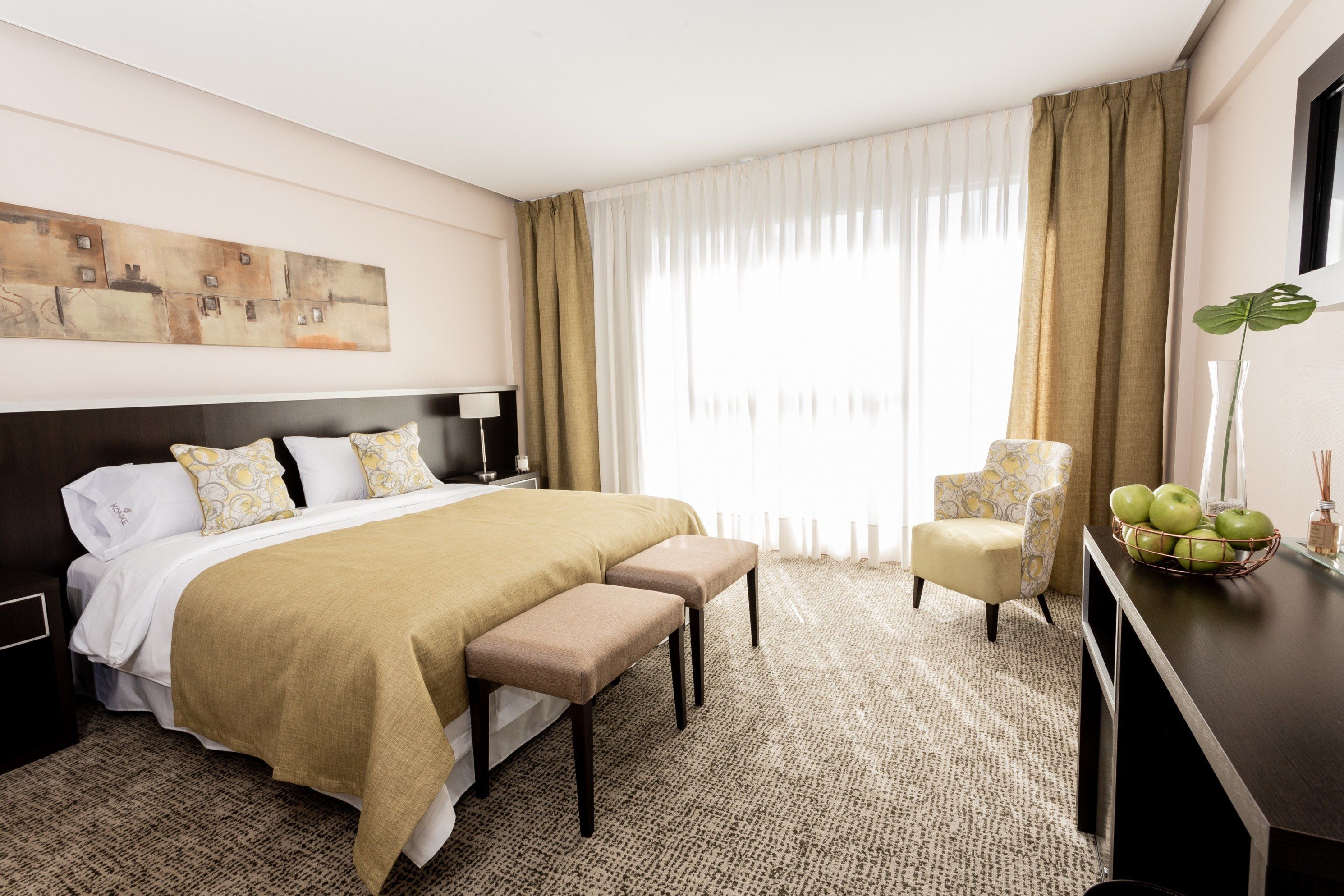 suite | 1 bedroom, minibar, in-room safe, desk
