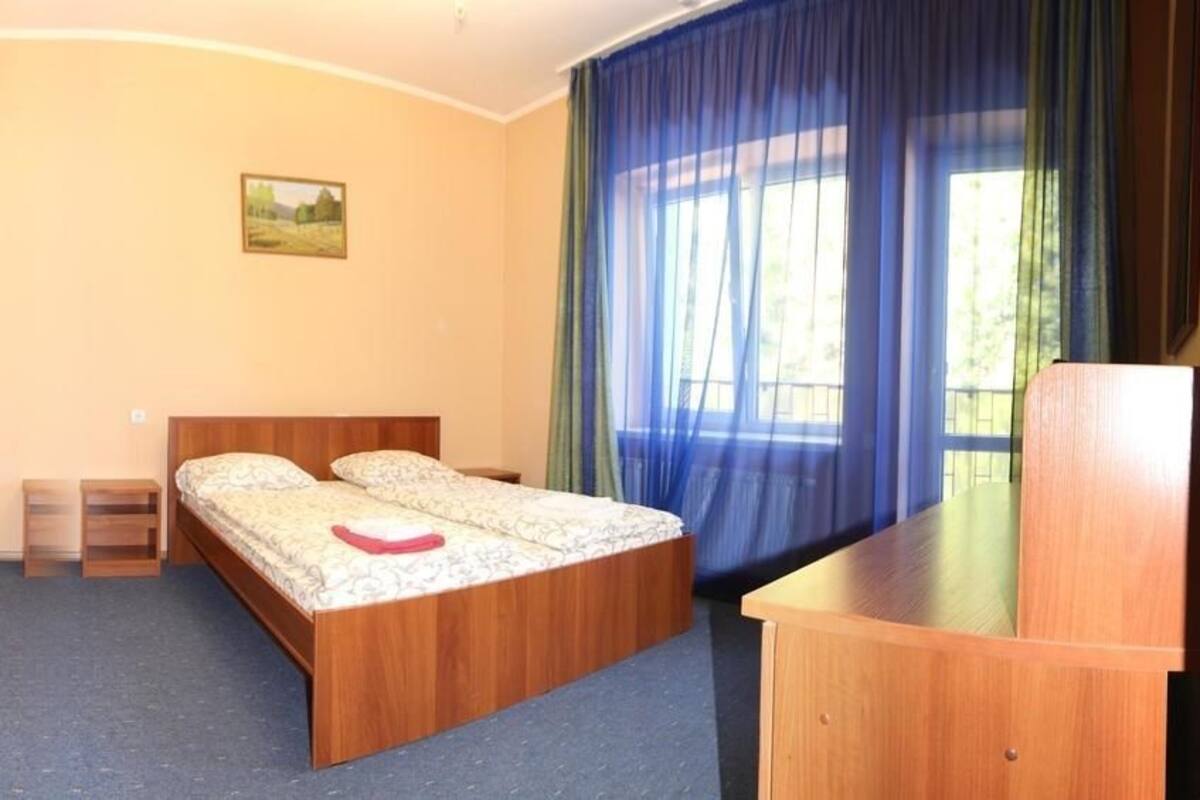 Comfort Double Room | In-room safe, desk, iron/ironing board, rollaway beds (surcharge)