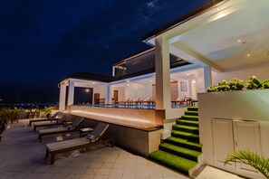 Sun deck - Hotel The Haven (Mandalay)