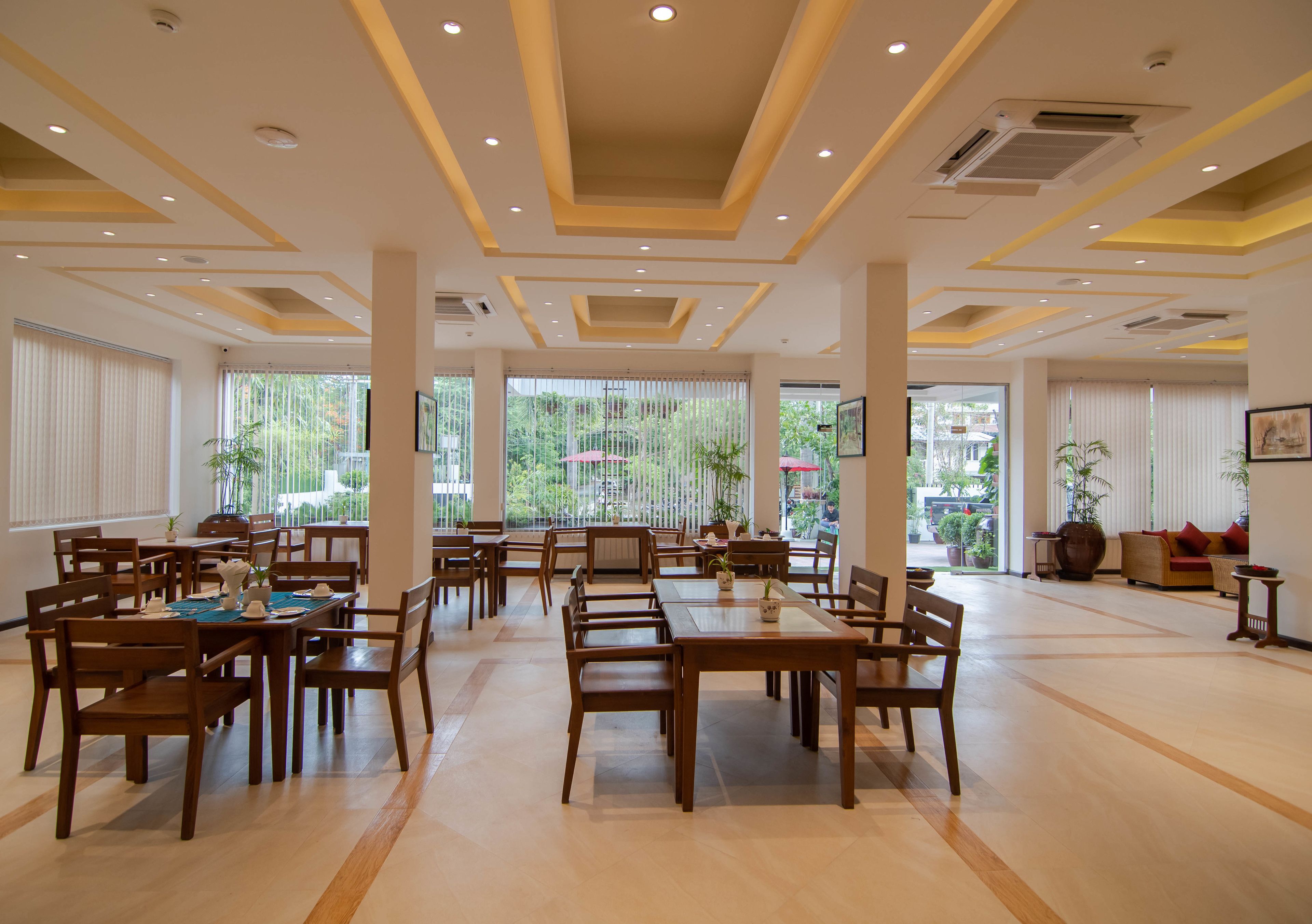 breakfast, lunch, dinner served; local and international cuisine