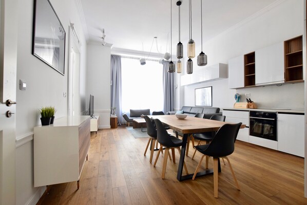 Apartment, 2 Bedrooms (94) | In-room dining - Luxury Apartment by Hi5 - Zichy Suites (Budapest)