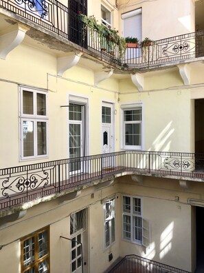 Exterior - Luxury Apartment by Hi5 - Bazilika Suite (Budapest)