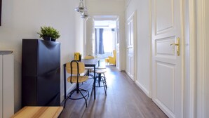 Appartement, 1 slaapkamer | Dineren in de kamer