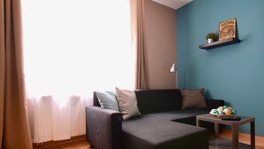 Unclassified image, 4 of 19, button - Standard Apartment by Hi5 - Garay (Budapest)