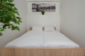 Apartment, 3 Bedrooms | 3 bedrooms, free WiFi