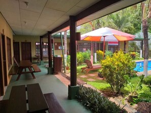 Breakfast area - Coyote Lodge (Bejuco)