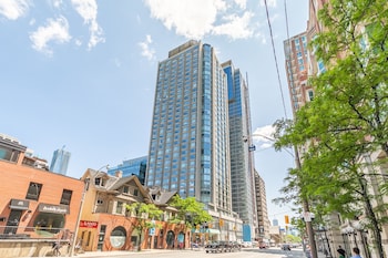 GLOBALSTAY. Charming Yorkville Condos