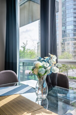 Family Apartment, Multiple Beds, Kitchen, City View | Dining room - Fort York Suites Toronto (Toronto)