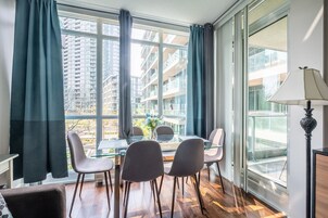 Family Apartment, Multiple Beds, Kitchen, City View | Dining room