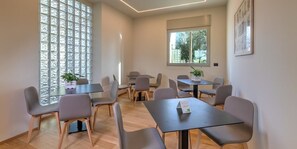 Daily buffet breakfast for a fee - Park Hotel & Residence by The Cube (Fidenza)