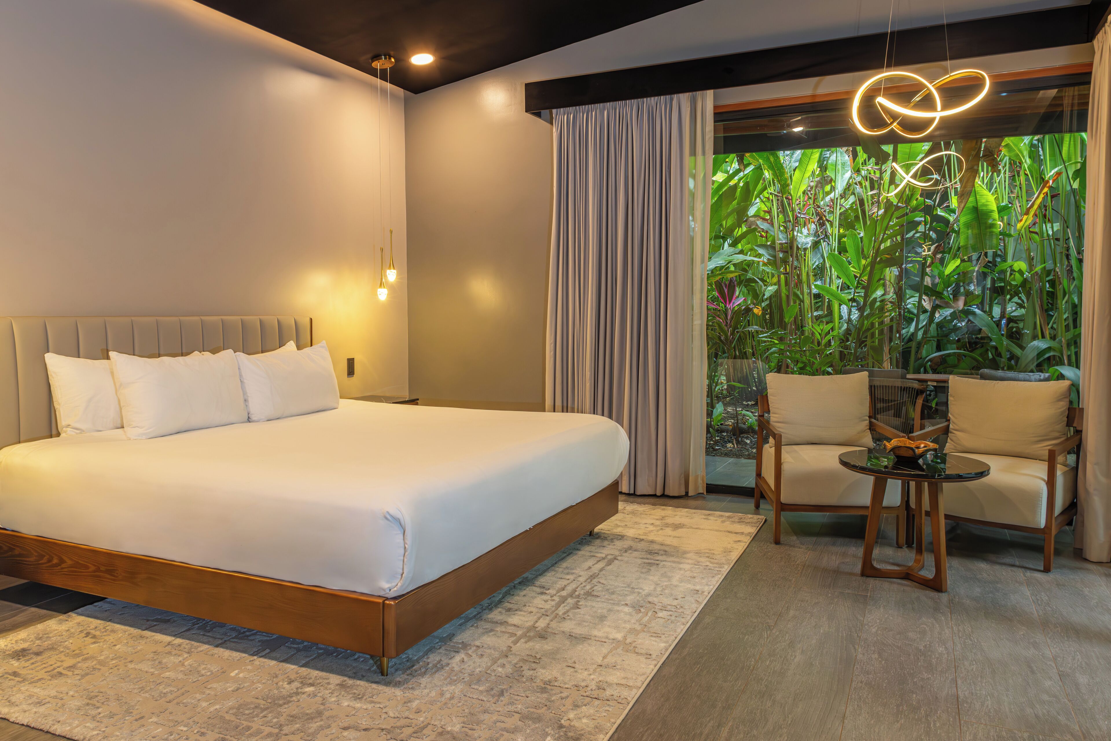 Garden Deluxe Bungalow with Spa | Roupas de cama premium