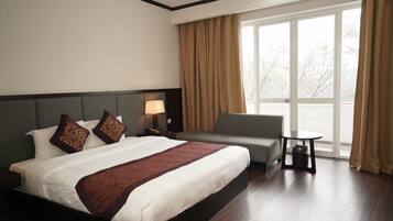 Superior Double or Twin Room | Minibar, in-room safe, desk, laptop workspace