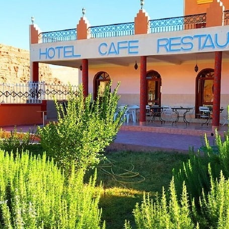 Frühstück, Mittagessen, Abendessen, lokale Küche . Hotel Boutaghrar
