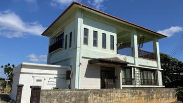 Bagian depan properti