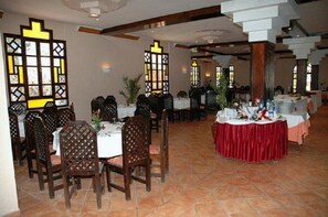 Daily buffet breakfast (EUR 9 per person) - Résidence Karam (Ouarzazate)