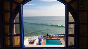 Wi-Fi gratuit, draps fournis