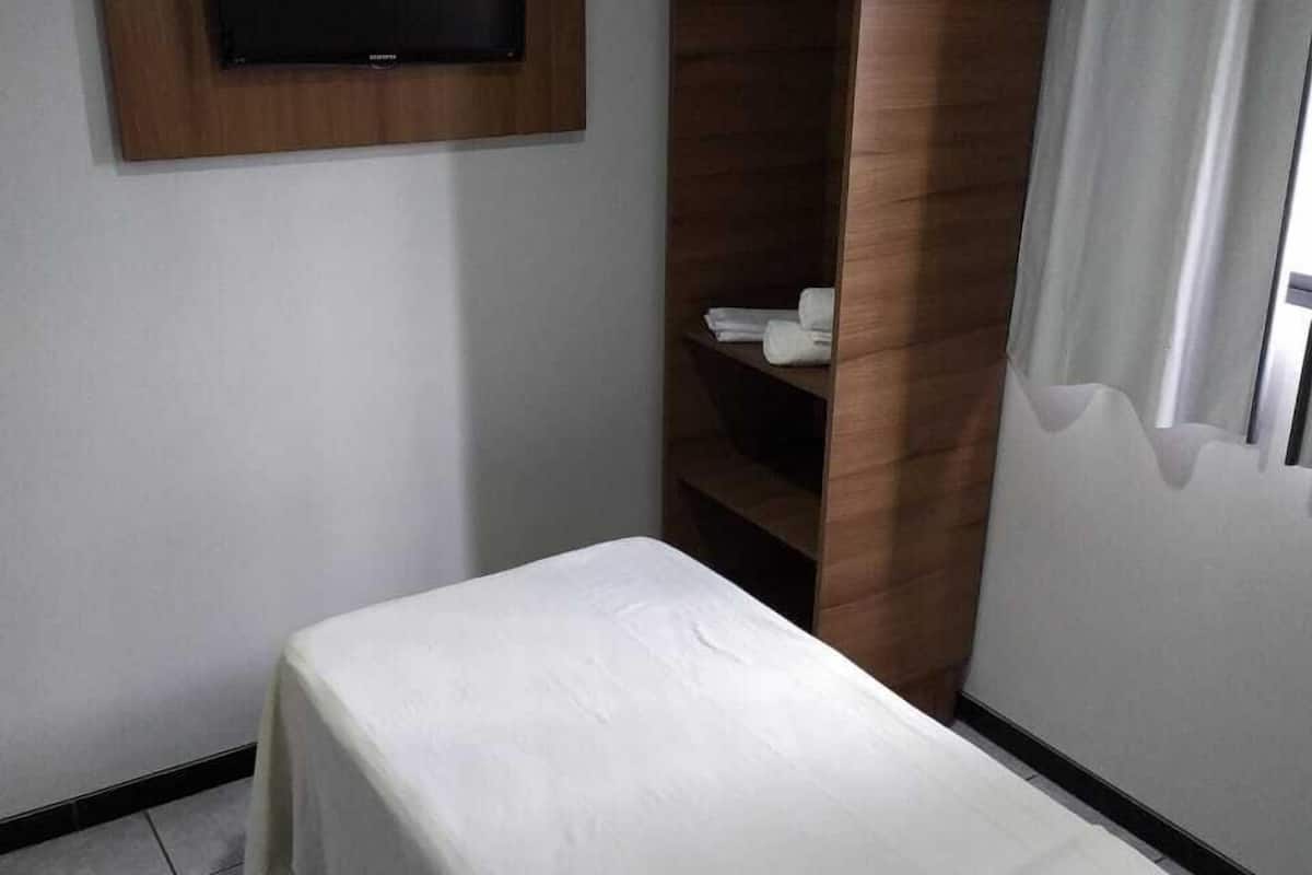 basic single room | minibar, blackout curtains, iron/ironing board, free wifi