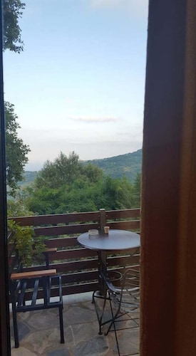 Victoria's Country Apartments