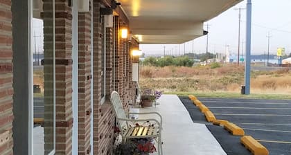 Out West Motel