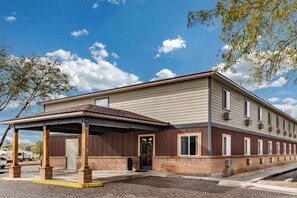 Exterior - Travelodge by Wyndham Lovell/Bighorns (Lovell)