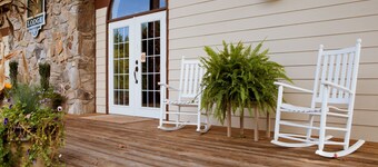 The Lodge at Cat Creek