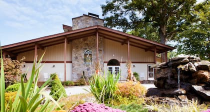 The Lodge at Cat Creek