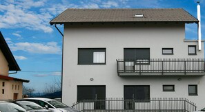 Exterior - Filipovic rent a car & apartments (Velika Gorica)