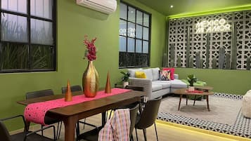 Luxury Apartment, 3 Bedrooms | Living area | 54-inch Smart TV with cable channels, TV, Netflix