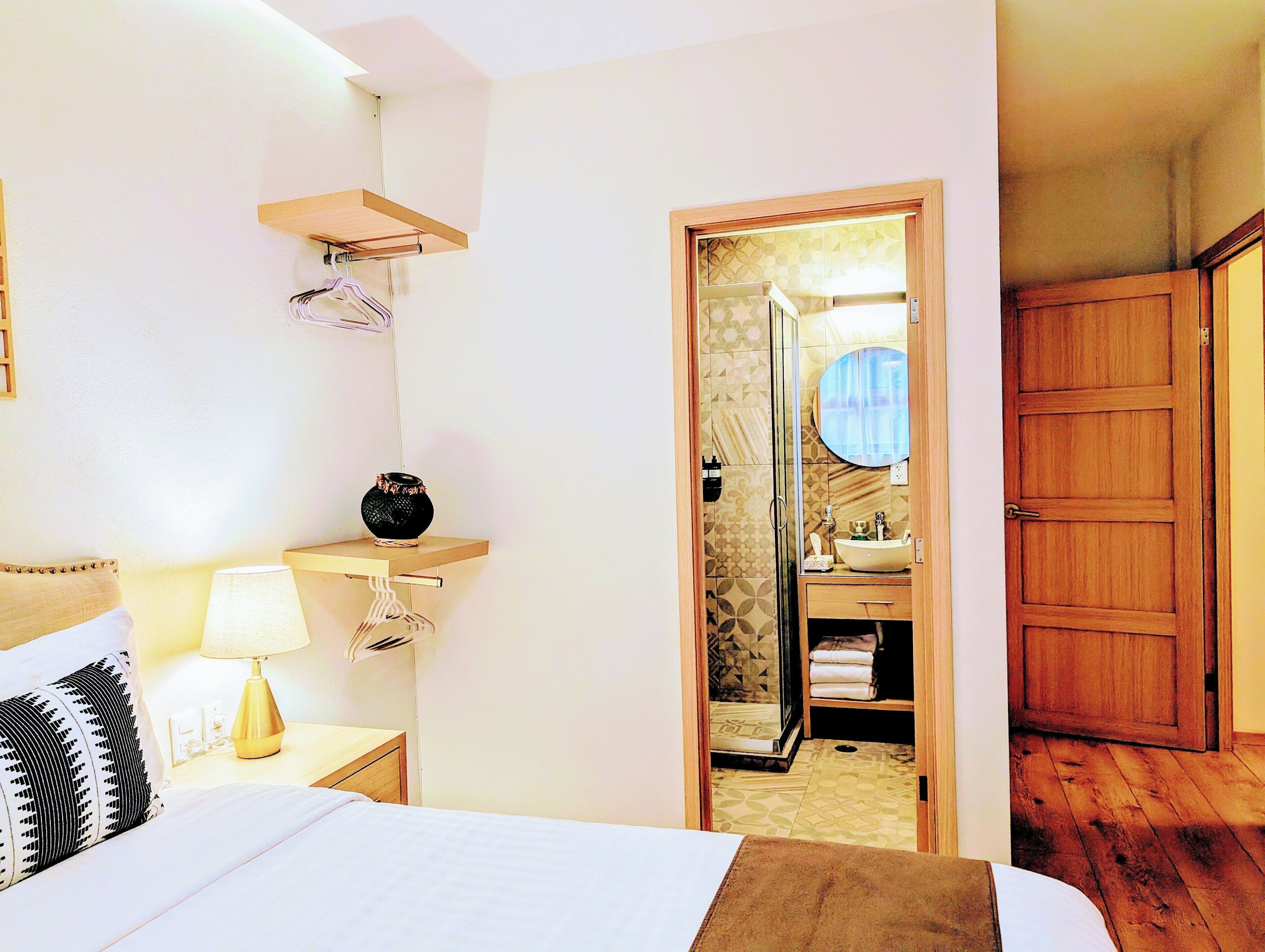 Premium Penthouse, Balcony, 3 bedrooms, 5 beds, 2 baths | Bộ đồ giường cao cấp, chăn bông, nệm có lớp đệm bông 