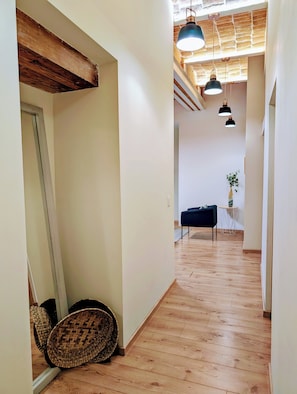 Premium Penthouse, Balcony, 3 bedrooms, 5 beds, 2 baths | Ropa de cama de alta calidad y edredones de plumas