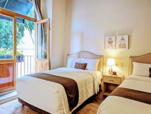 Premium Penthouse, Balcony, 3 bedrooms, 5 beds, 2 baths | Premium bedding, down duvets, pillow-top beds, in-room safe - Casa Donceles Apartments & Suites, Alojamientos ideales para familias y grupos (Mexico City)