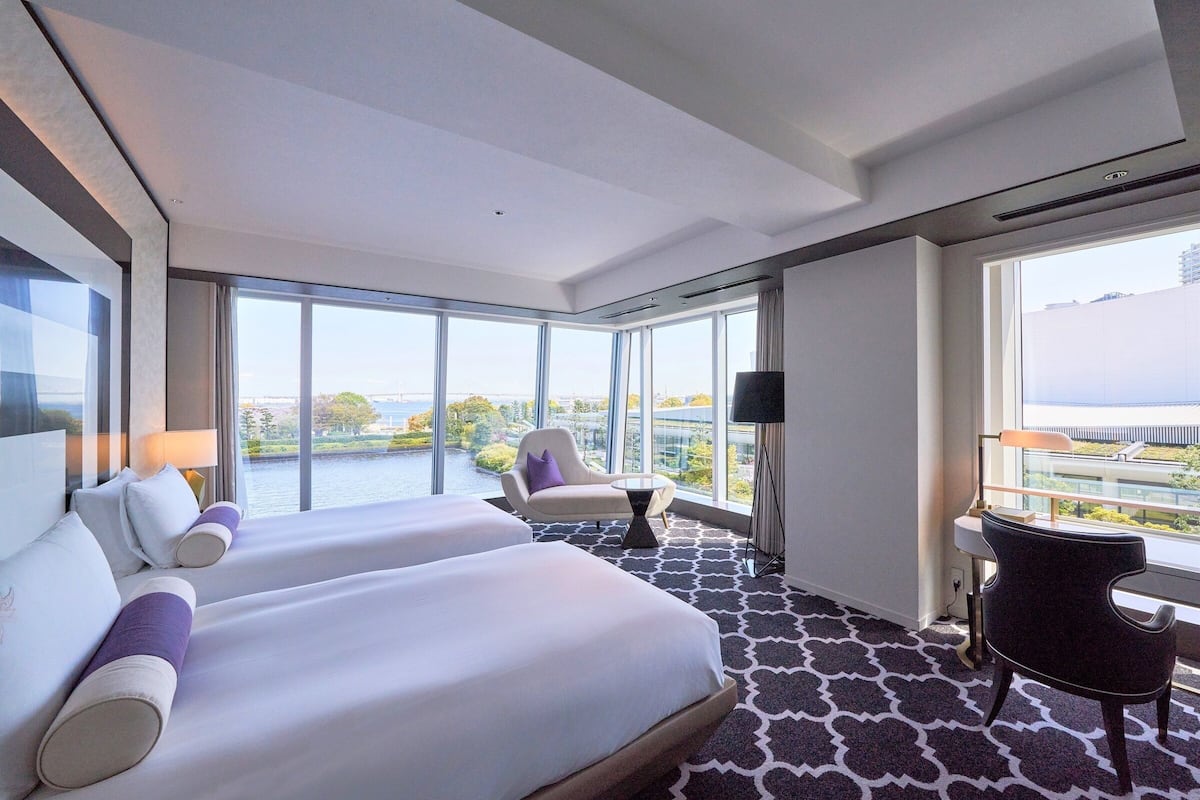 the kahala prestige corner twin, non smoking | 1 bedroom, premium bedding, minibar, in-room safe