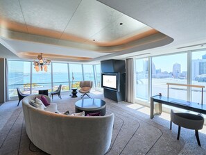 The Kahala Suite Twin, Non Smoking | Living area | 50-inch flat-screen TV with satellite channels, TV, offices