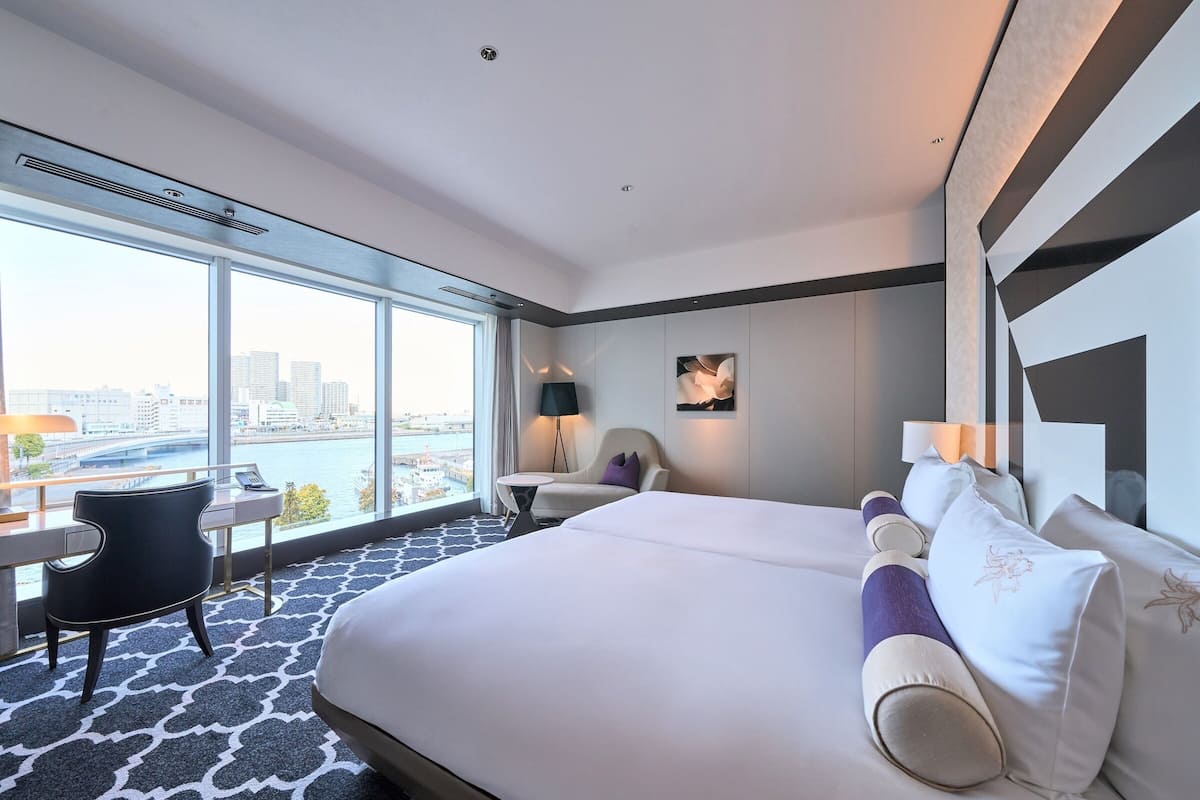 The Kahala Grand Room (3 occupancy), Non Smoking | 1 bedroom, premium bedding, minibar, in-room safe
