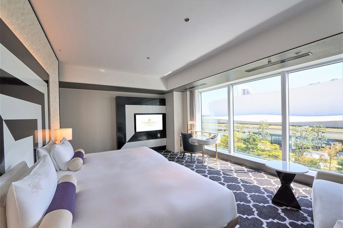 The Kahala Grand Twin, Non Smoking | 1 bedroom, premium bedding, minibar, in-room safe