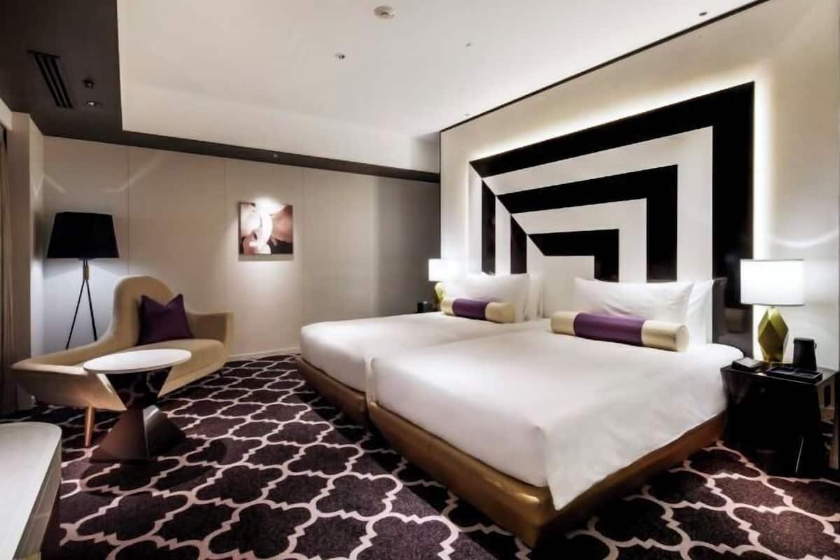 1 Schlafzimmer, hochwertige Bettwaren, Minibar, Zimmersafe