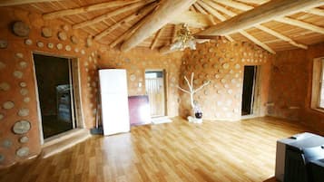Traditional House, 2 Bedrooms (22 PY Ondol: Ma Yi San) | Living area | TV