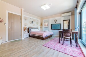 Blackout drapes, iron/ironing board, free WiFi