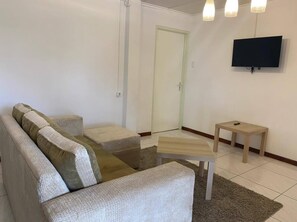 Luksusleilighet, 2 soverom | Senger med overmadrass, individuelt dekorert og individuelt innredet