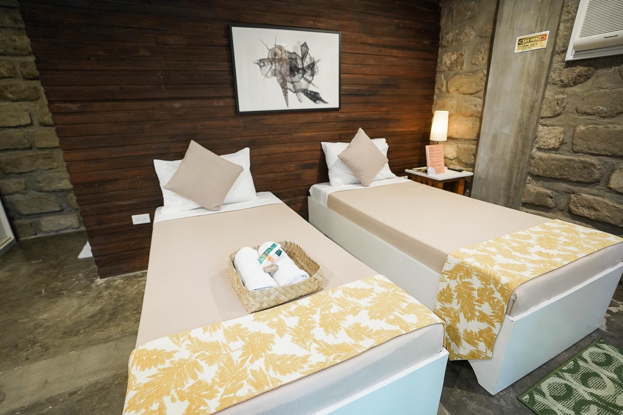 Chambre avec lits jumeaux | Chambres insonorisées, draps fournis