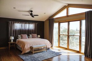 5 Schlafzimmer, Bügeleisen/Bügelbrett, WLAN, Bettwäsche