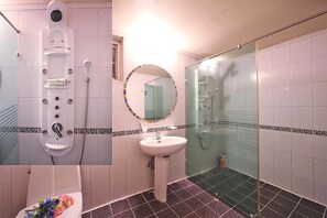Bathroom - Amitie Pension (Jeongseon)