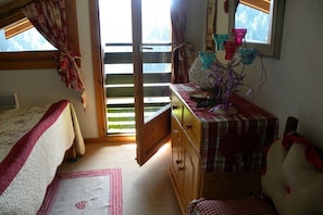 3 bedrooms, free WiFi - P4 Duplex BELLECOMBE area of DIAMOND SPACE (Notre-Dame-De-Bellecombe)