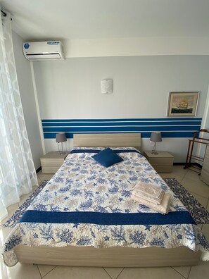 2 chambres, fer et planche à repasser, lit parapluie, Wi-Fi gratuit