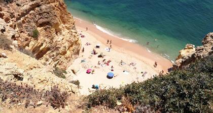 LODGE Palmeira, 6 persons 3 bedrooms, terrace and swimming pool in a quiet area